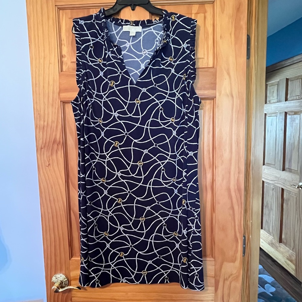 Elegant Navy Patterned Dress